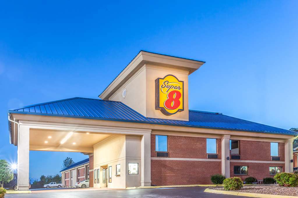 Super 8 By Wyndham Dandridge Hotel Exterior photo